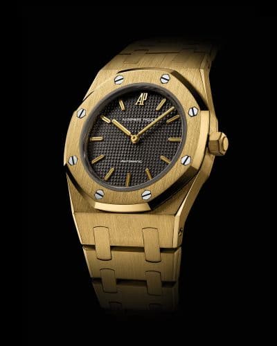 Royal Oak Automatic 29 Hour - MInute Yellow Gold / Black — photo from WatchBase · Photo: WatchBase · © WatchBase, used with permission · Source: https://watchbase.com/audemars-piguet/royal-oak/8638-ba-o-0424-ba-01