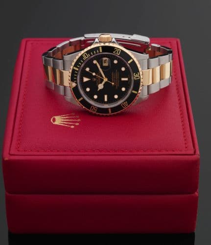 Submariner Date 16613 Black Superluminova — photo from WatchBase · Photo: WatchBase · © WatchBase, used with permission · Source: https://watchbase.com/rolex/submariner/16613-black-superluminova